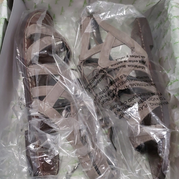 NWT Sam Edelman Sandals - Picture 3 of 4